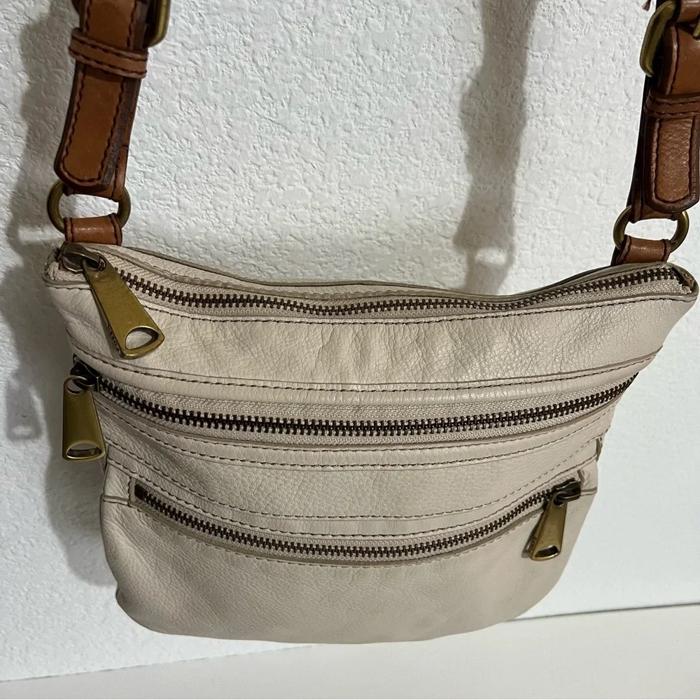 Vintage Fossil Beige Cream Pebbled Leather Crossbody Messenger Bag Unisex